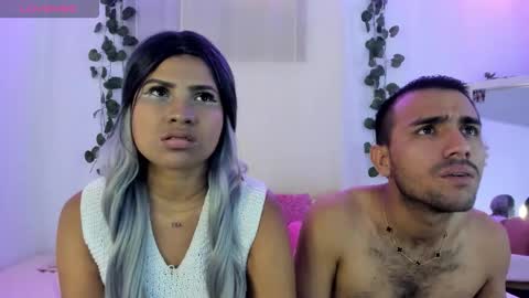 Snapshot of catalina_and_roger chatting on 11, 10, 2025 Cata y Roger online show from 11, 10, 2025