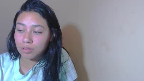 Snapshot of catalina_saenz19 chatting on 2, 10, 2025 Catalina Saenz online show from 2, 10, 2025