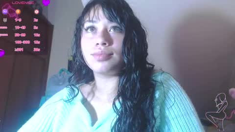 Snapshot of catalina_saenz19 chatting on 19, 10, 2025 Catalina Saenz online show from 19, 10, 2025