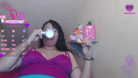 Snapshot of catalina_saenz19 chatting on 23, 10, 2025 Catalina Saenz online show from 23, 10, 2025
