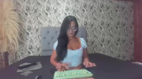    Catalina Scott   online show from 25, 1, 2025