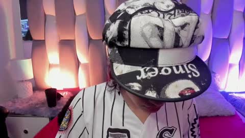 Cat  online show from 19, 12, 2024