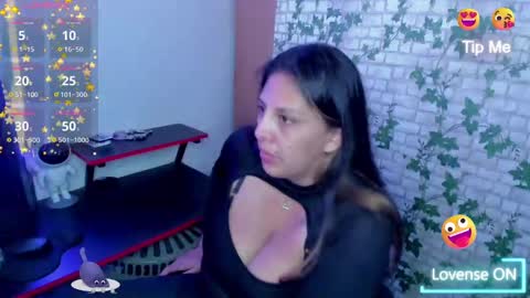 Snapshot of catboobs_ chatting on 30, 10, 2025 Mia online show from 30, 10, 2025