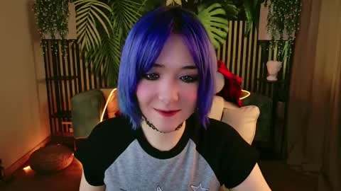 Snapshot of catharinejones chatting on 5, 6, 2026 KettieHi My name is Katie I love drawing and I can play the guitar. And love dancing online show from 5, 6, 2026