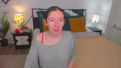 Snapshot of catherinewalls chatting on 2, 12, 2024 Catrin online show from 2, 12, 2024