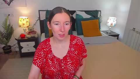 Snapshot of catherinewalls chatting on 8, 12, 2024 Catrin online show from 8, 12, 2024