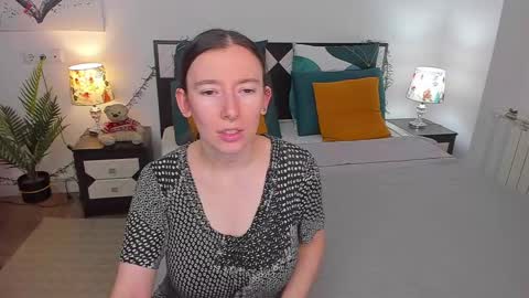 Snapshot of catherinewalls chatting on 25, 12, 2024 Catrin online show from 25, 12, 2024