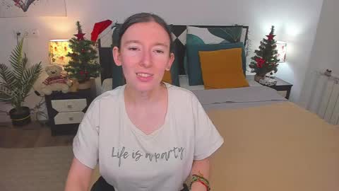 Snapshot of catherinewalls chatting on 6, 1, 2025 Catrin online show from 6, 1, 2025