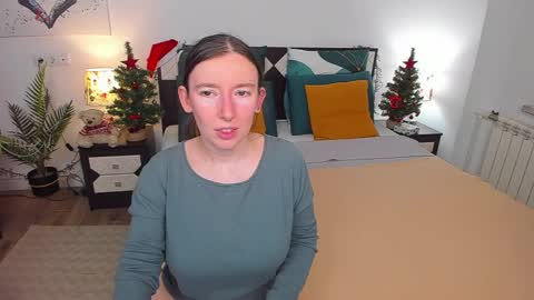 Snapshot of catherinewalls chatting on 8, 1, 2025 Catrin online show from 8, 1, 2025