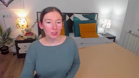 Snapshot of catherinewalls chatting on 8, 2, 2025 Catrin online show from 8, 2, 2025