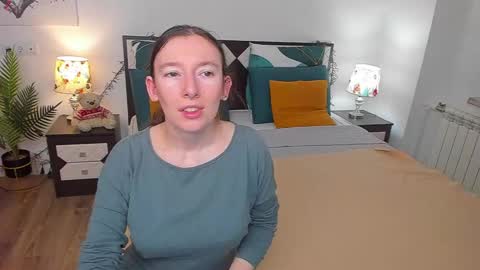 Snapshot of catherinewalls chatting on 21, 2, 2025 Catrin online show from 21, 2, 2025