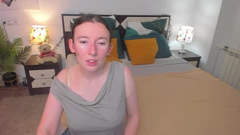 Snapshot of catherinewalls chatting on 9, 9, 2025 Catrin online show from 9, 9, 2025