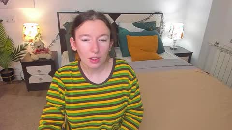 Snapshot of catherinewalls chatting on 7, 10, 2025 Catrin online show from 7, 10, 2025