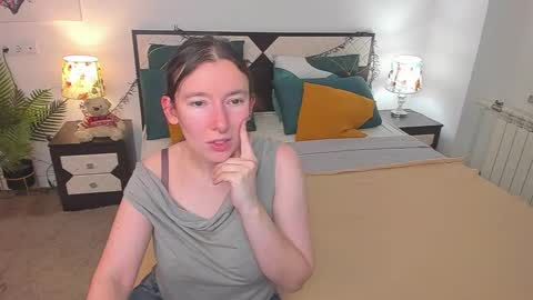 Snapshot of catherinewalls chatting on 15, 10, 2025 Catrin online show from 15, 10, 2025