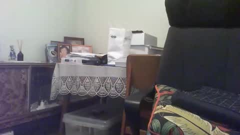 Snapshot of cathycd chatting on 12, 10, 2025 Cathy online show from 12, 10, 2025
