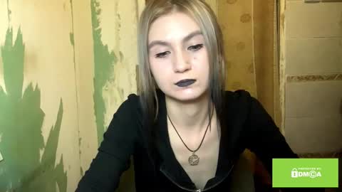 Snapshot of catinagaznes chatting on 7, 11, 2025 Lola online show from 7, 11, 2025
