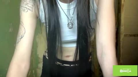 Snapshot of catinagaznes chatting on 22, 11, 2025 Lola online show from 22, 11, 2025