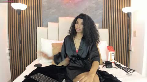 Snapshot of catiusca_reyes_03 chatting on 3, 12, 2025 catiusca_reyes_03 online show from 3, 12, 2025