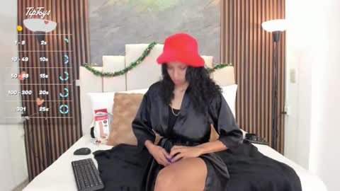 Snapshot of catiusca_reyes_03 chatting on 22, 12, 2025 catiusca_reyes_03 online show from 22, 12, 2025