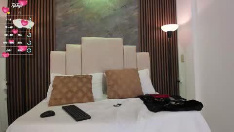 Snapshot of catiusca_reyes_03 chatting on 14, 1, 2026 catiusca_reyes_03 online show from 14, 1, 2026