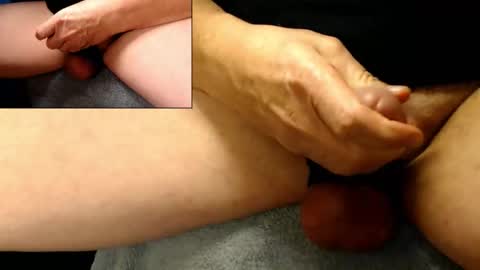 Snapshot of catlover03 chatting on 11, 11, 2025 Mike online show from 11, 11, 2025