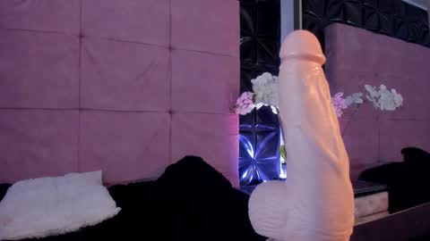 Snapshot of cattleya_jensen chatting on 6, 3, 2025 Cattleya online show from 6, 3, 2025