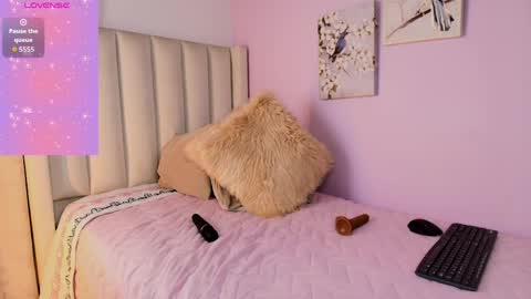 Cay online show from 15, 4, 2026