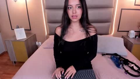 Snapshot of caylincollins chatting on 7, 2, 2025 caylincollins online show from 7, 2, 2025