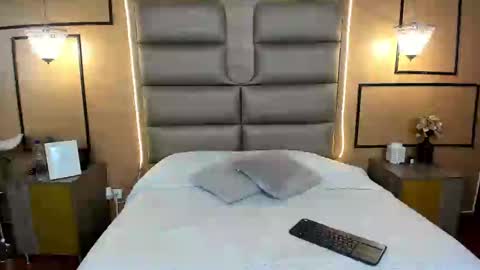 Snapshot of caylincollins chatting on 8, 2, 2025 caylincollins online show from 8, 2, 2025