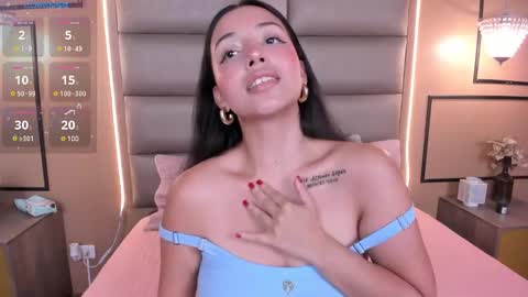 Snapshot of caylincollins chatting on 4, 3, 2025 caylincollins online show from 4, 3, 2025