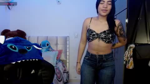 Snapshot of caylinn19 chatting on 13, 9, 2025 Caylinn online show from 13, 9, 2025