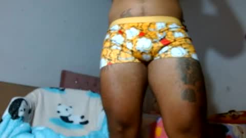 Snapshot of ccamilo_ chatting on 4, 8, 2026 camilo online show from 4, 8, 2026