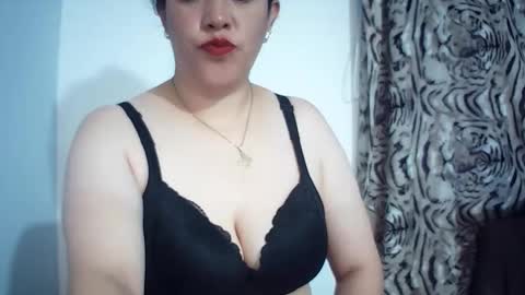 ccharlot online show from 25, 5, 2026
