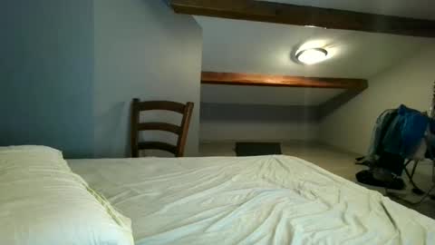 Snapshot of cclovefrench chatting on 17, 12, 2025 cclovefrench online show from 17, 12, 2025