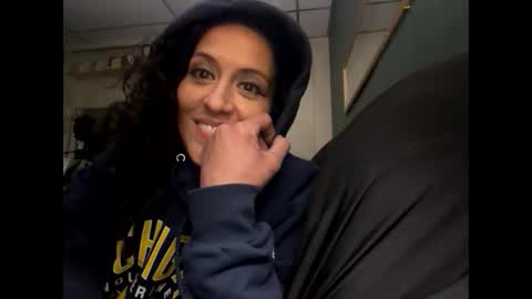 Snapshot of cece_vibez chatting on 30, 11, 2025 cece_vibez online show from 30, 11, 2025