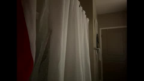 Snapshot of cece_vibez chatting on 1, 12, 2025 cece_vibez online show from 1, 12, 2025