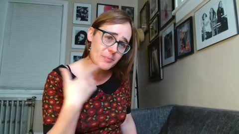 Snapshot of cecilysaintclaire chatting on 11, 2, 2025 Cecily Saint Claire online show from 11, 2, 2025