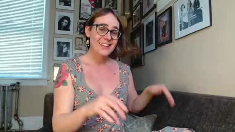 Snapshot of cecilysaintclaire chatting on 18, 2, 2025 Cecily Saint Claire online show from 18, 2, 2025