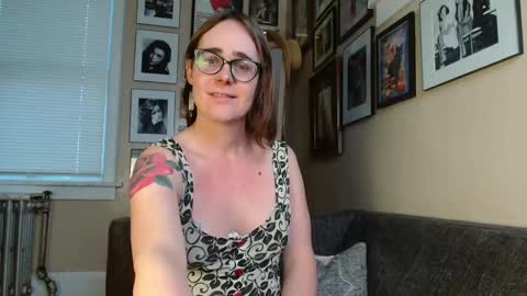 Snapshot of cecilysaintclaire chatting on 21, 2, 2025 Cecily Saint Claire online show from 21, 2, 2025