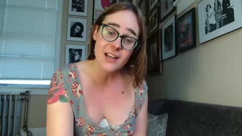 Snapshot of cecilysaintclaire chatting on 26, 2, 2025 Cecily Saint Claire online show from 26, 2, 2025