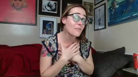 Snapshot of cecilysaintclaire chatting on 27, 11, 2025 Cecily Saint Claire online show from 27, 11, 2025