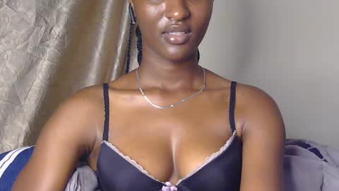 cee_queen online show from 25, 6, 2026