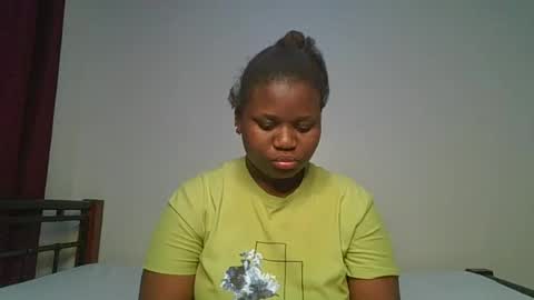 Snapshot of ceepretty25 chatting on 19, 6, 2026 ceepretty25 online show from 19, 6, 2026