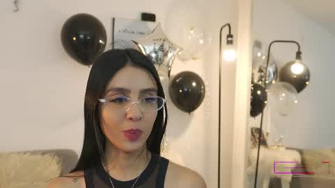Snapshot of celeste_1220 chatting on 26, 7, 2026 Alice online show from 26, 7, 2026