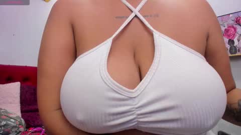 Snapshot of celeste_muller chatting on 10, 10, 2025 celeste online show from 10, 10, 2025