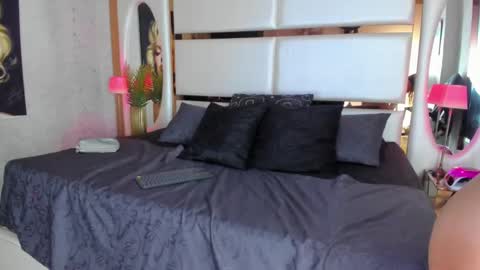 celeste_starsss online show from 5, 3, 2025