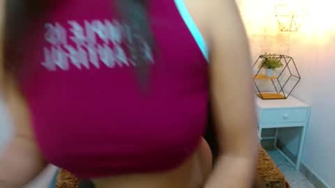 Snapshot of celesteevanss_ chatting on 11, 9, 2025 Celeste online show from 11, 9, 2025