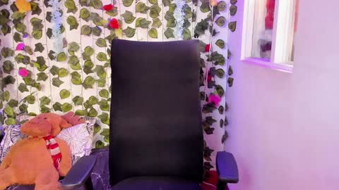 Celestineeeeee online show from 14, 12, 2024