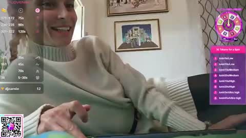Snapshot of celestynstar chatting on 5, 10, 2025 CelestynStar online show from 5, 10, 2025