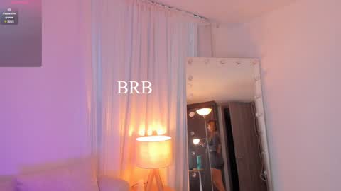 Snapshot of celia_dubois chatting on 28, 1, 2025 Ari online show from 28, 1, 2025